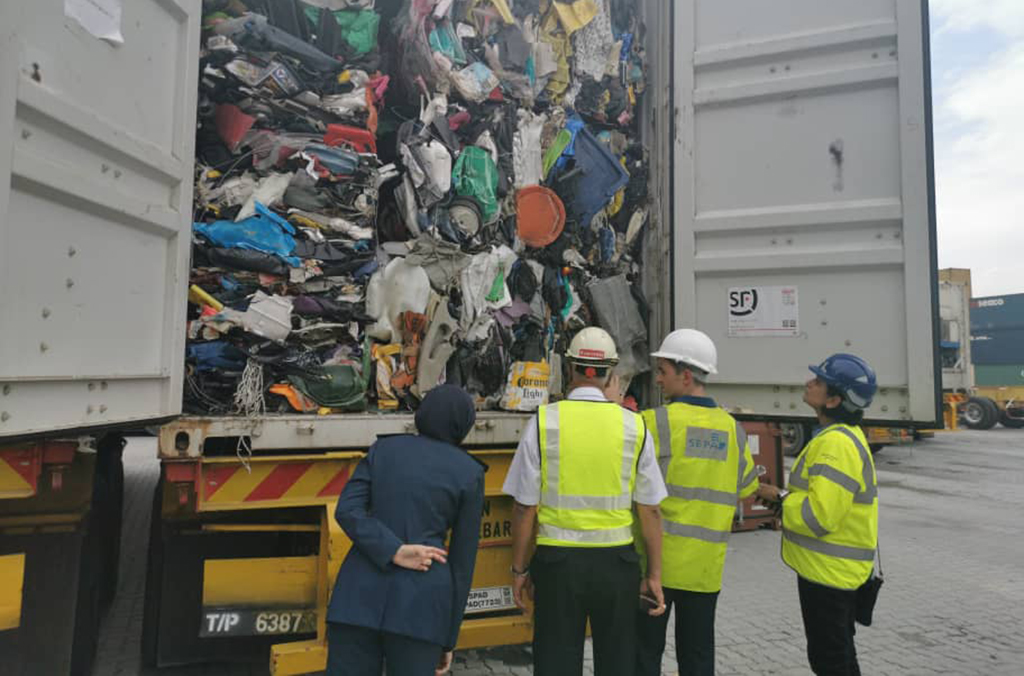 A decade of pollution crime operations coordinated by INTERPOL have seen hundreds of law enforcement and environmental agencies across all continents detect hundreds of waste trafficking offences.